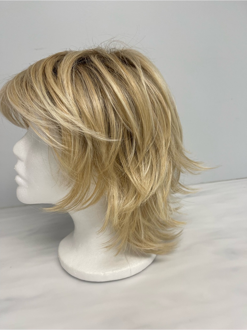 TressAllure Blonde Layered Women's Wig - Natural Sun-Kissed Blonde